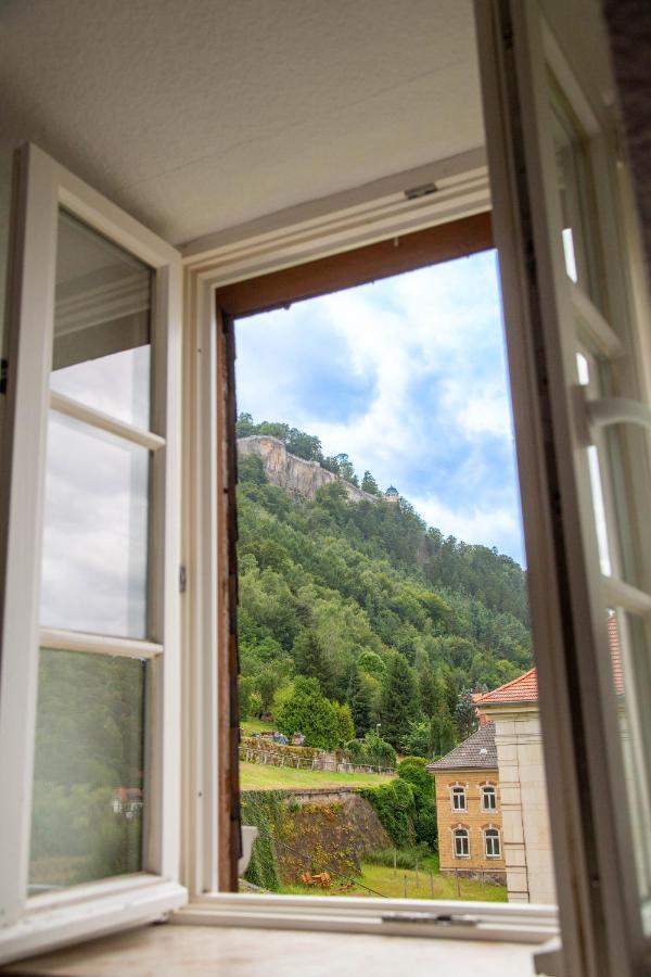 Moderne Ferienwohnung Mit Festungsblick Im Zentrum Königstein Exterior foto